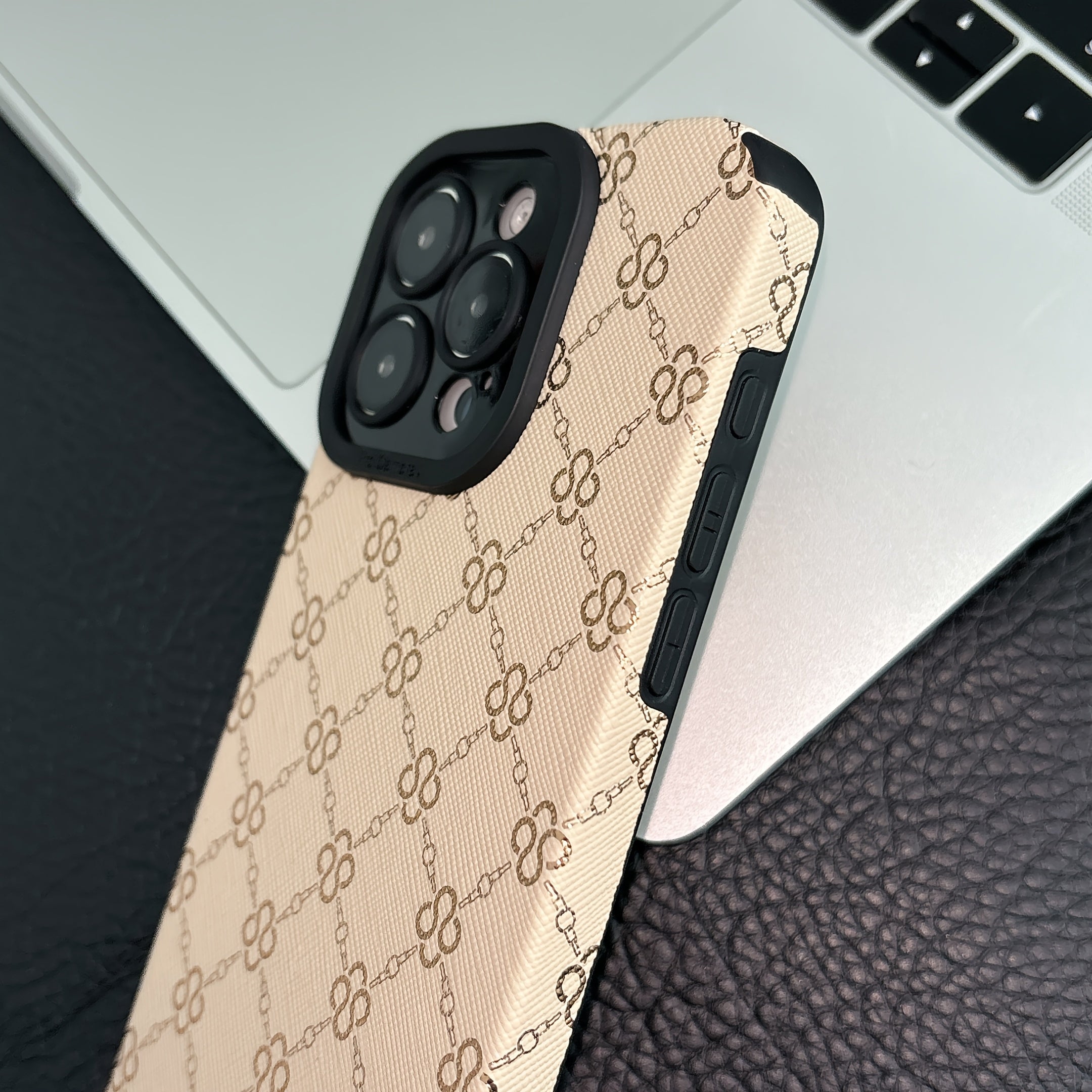 Vintage Gold Checkered Case